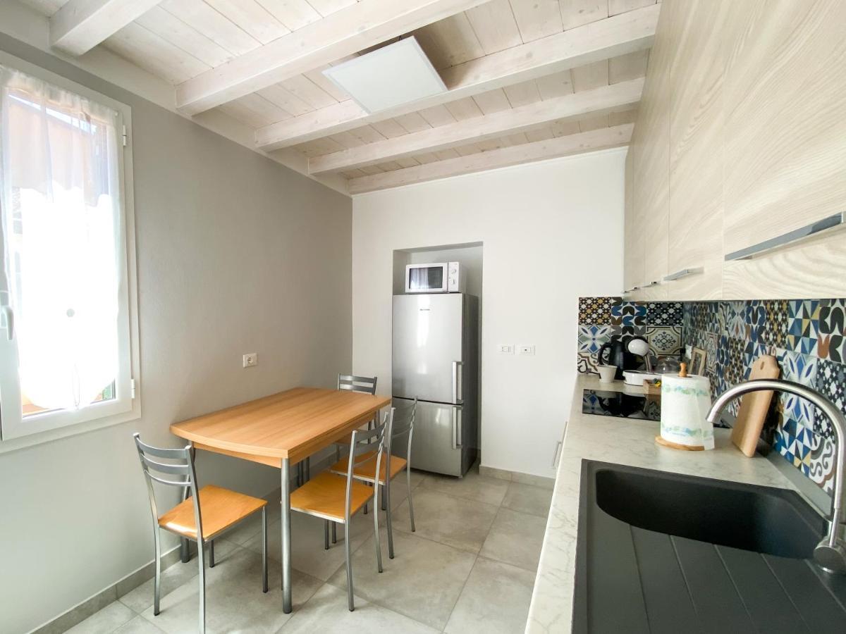 La Casetta - Appartamento Centro Storico Albenga Extérieur photo